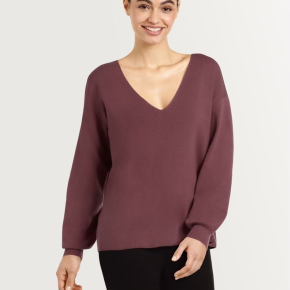 Reitmans V-Neck Sweater - Picture 1 of 5